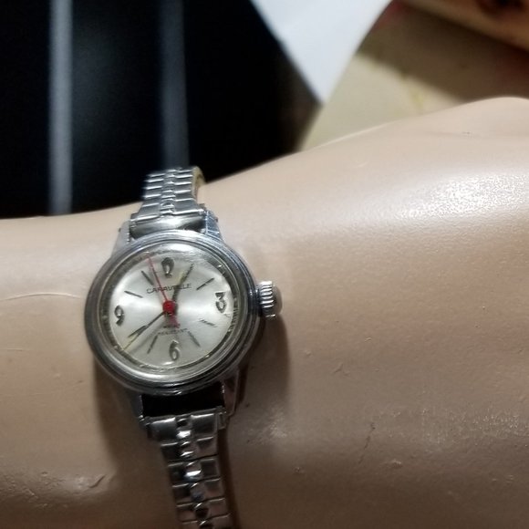 Lovely Caravelle Wind Up Watch Working - Picture 5 of 10